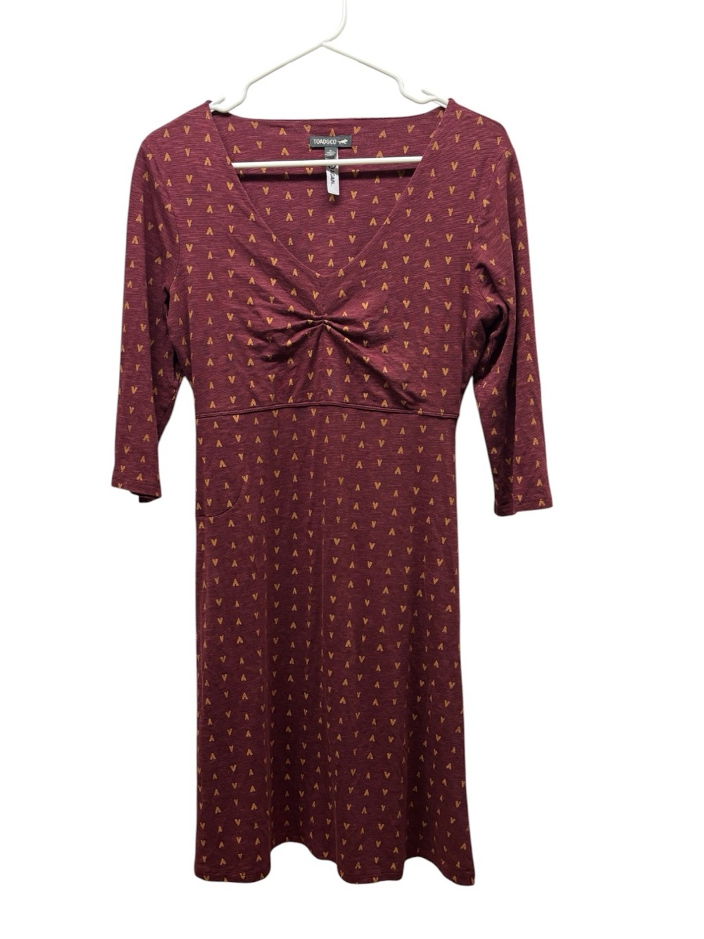 Toad&Co Burgundy Rosalinda Organic Cotton Dress with Gold Triangle Print